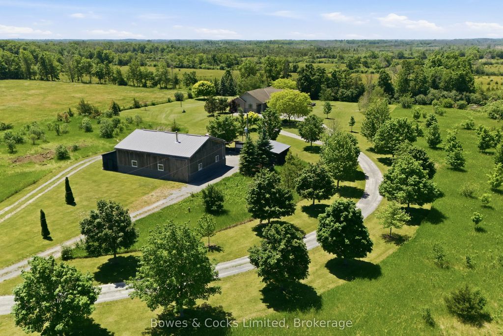 301 Snider Road, Prince Edward County