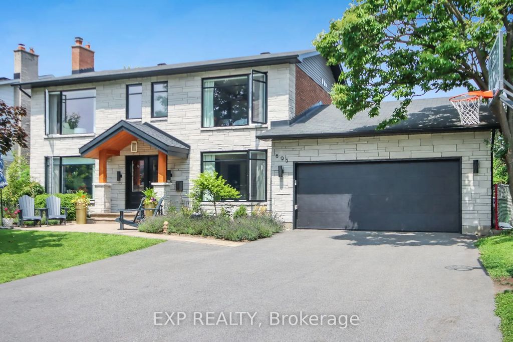 895 Dresden Crescent, Britannia Heights - Queensway Terrace N and Area