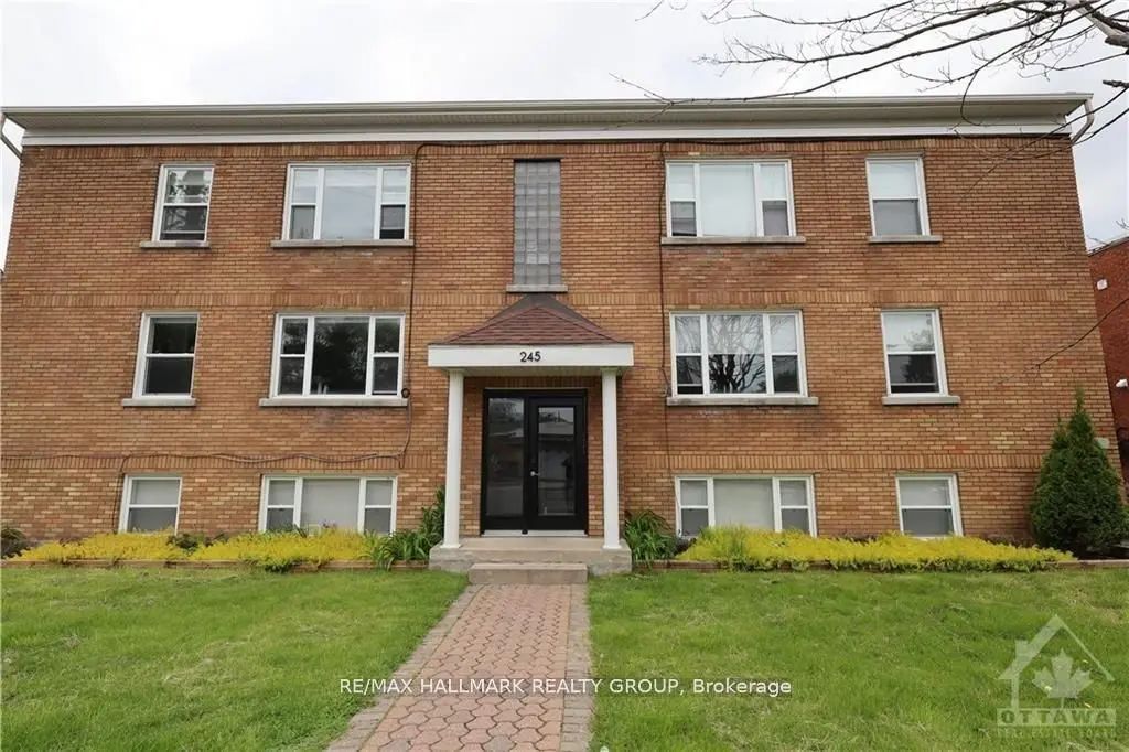 245 Des Peres Blancs Avenue 7, Vanier and Kingsview Park