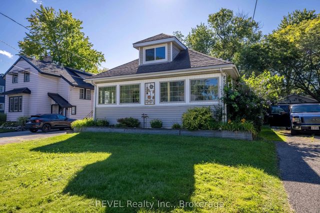 272 High Street, Fort Erie