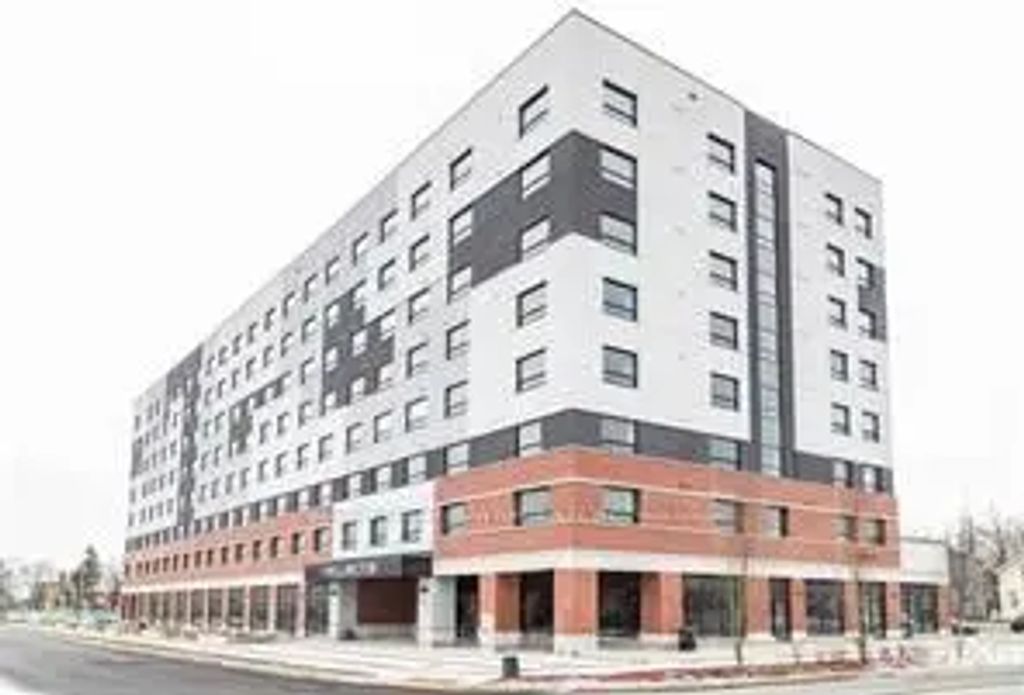 1 Wellington Street 712, Brant