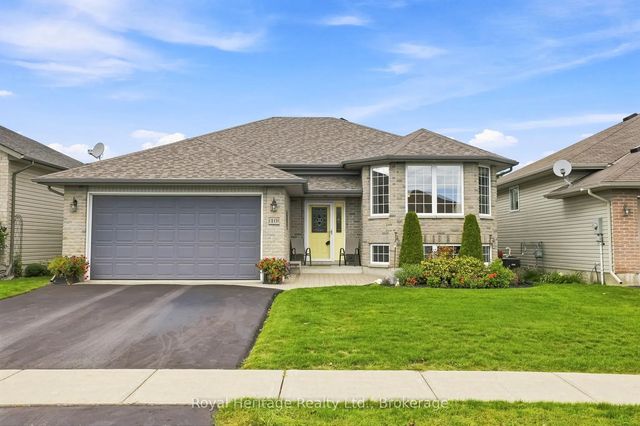 10 Fox Den Drive, Brighton