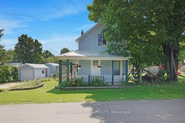 254 Blakeney Road, Mississippi Mills