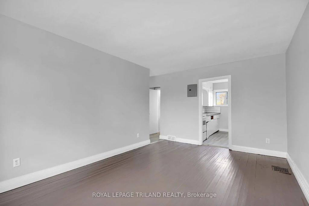 204 Colborne Street C, London East