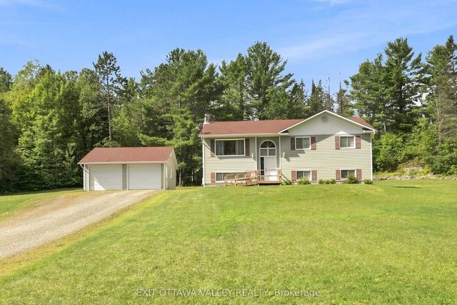 64 Mackey Creek Road, Head, Clara and Maria