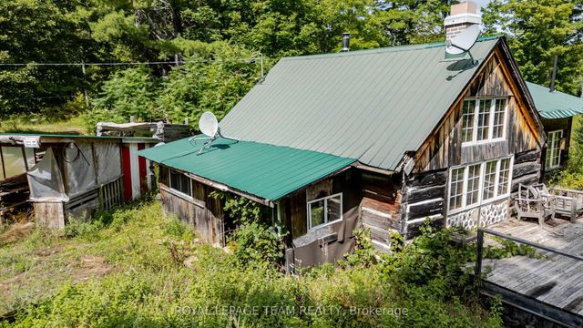884 Concession 7 Road, Lanark Highlands