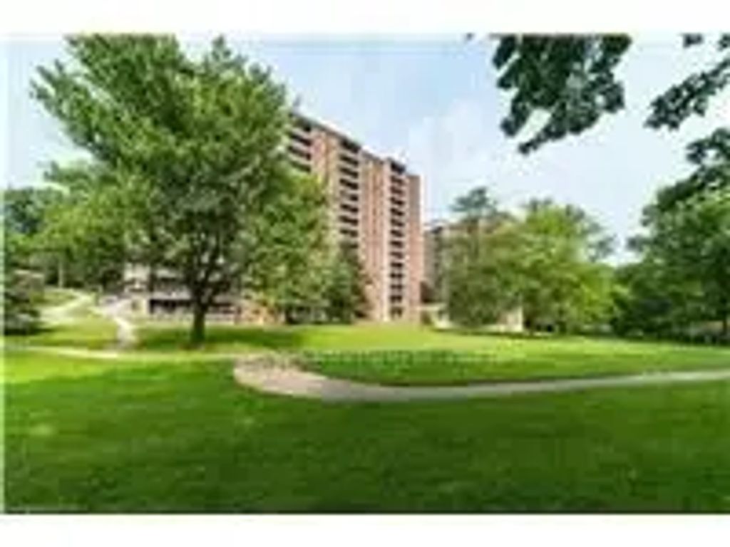 1968 Main Street W 807, Hamilton