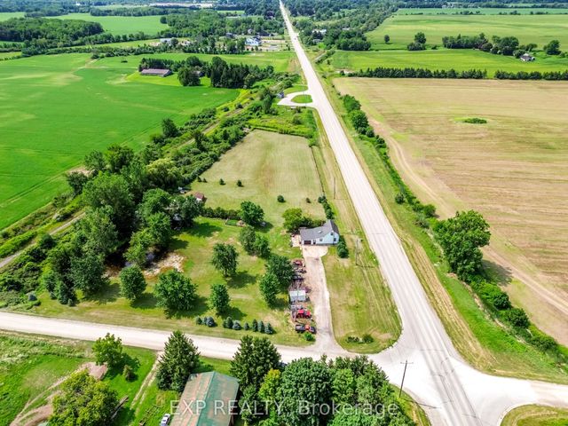 9819 Onieda Road, Southwold