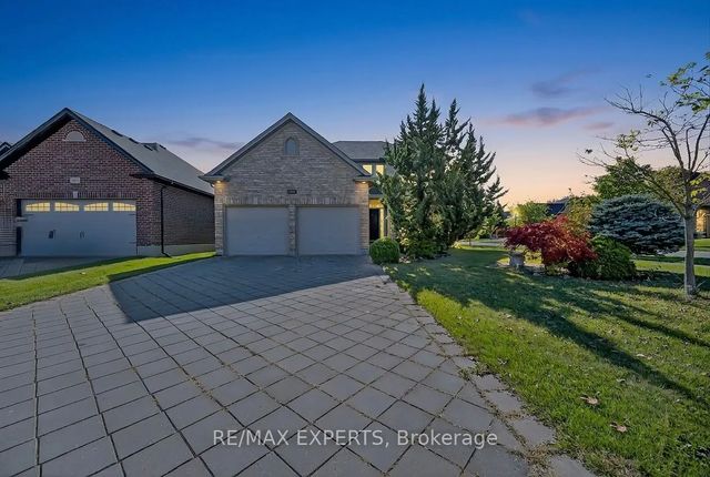 936 Talisman Crescent, London South