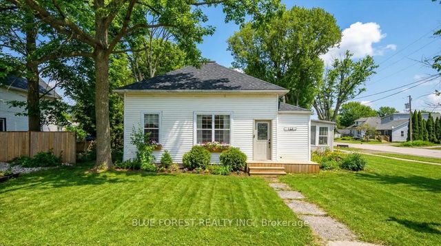148 Main Street, West Elgin