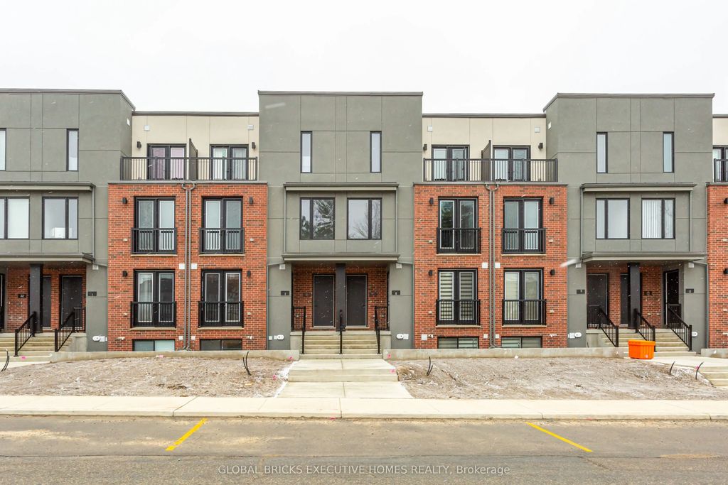 99 Rogers Street 13, Waterloo
