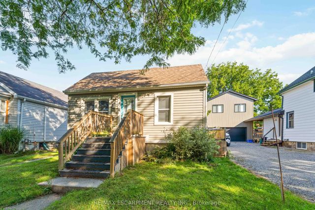 37 Maplecrest Avenue, St. Catharines