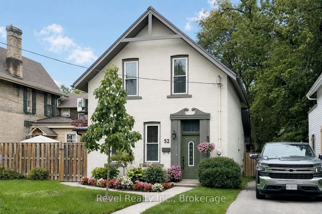 52 Cambridge Street N, Kawartha Lakes