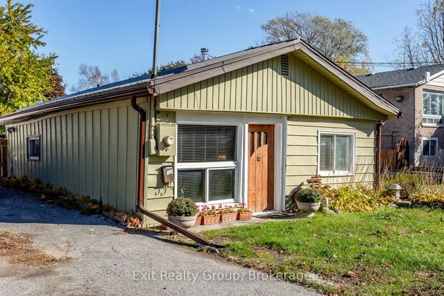 127 Leopold Street, Quinte West
