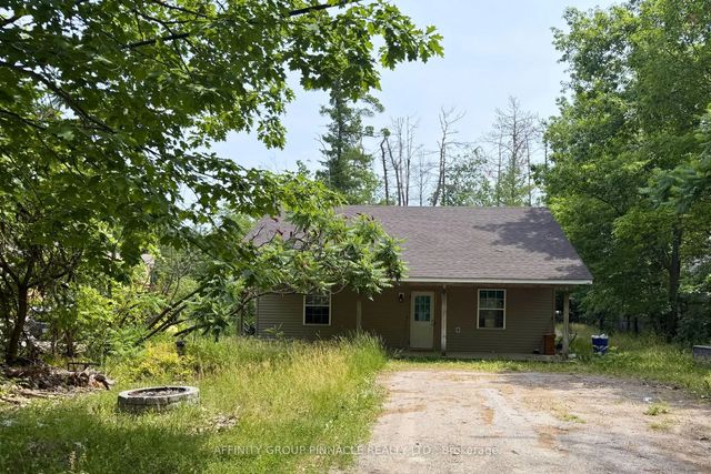2 Oakwood Drive, Kawartha Lakes
