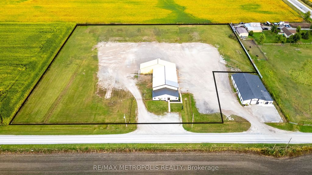 4216 Waterworks Road, Petrolia