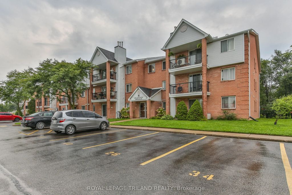 1096 Jalna Boulevard 31, London South