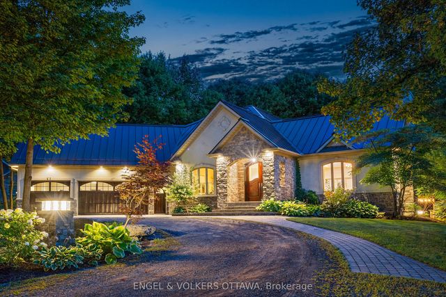6 Marchvale Drive, Kanata