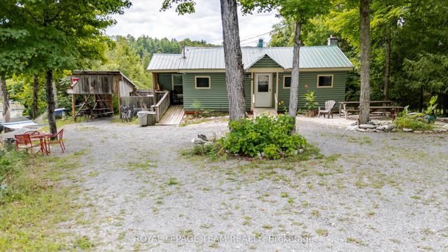 817 7th Concession, Lanark Highlands