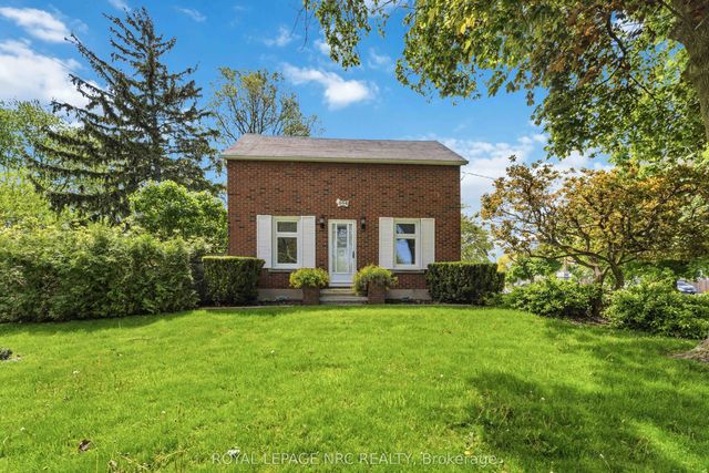 304 Scott Street S, St. Catharines
