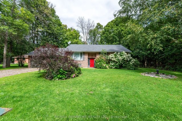 1486 Wilson Road, Laurentian Valley