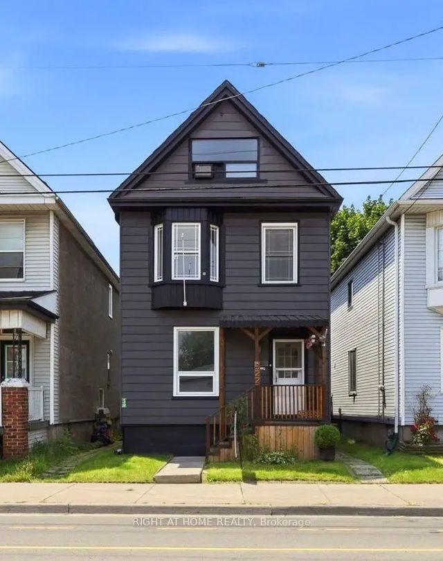 522 Cannon Street E, Hamilton