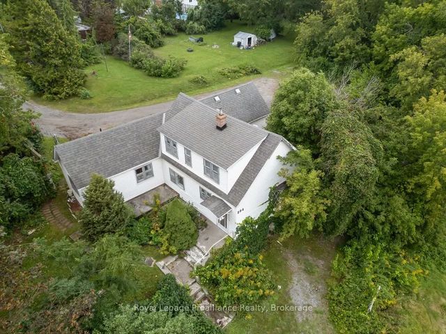 294 Moira Street E, Belleville