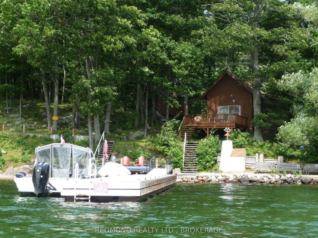 387 Downie Island, Leeds and the Thousand Islands