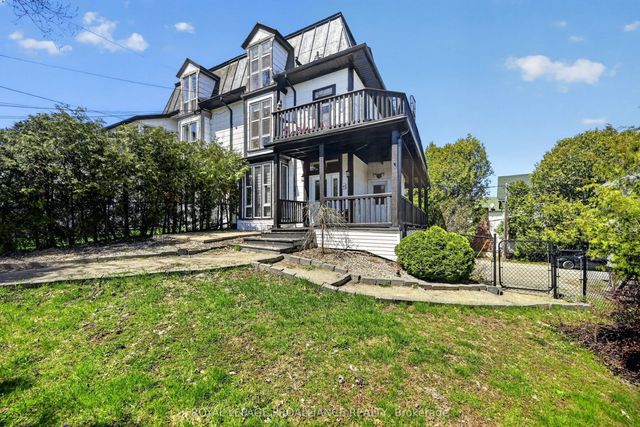 372 King Street W, Brockville