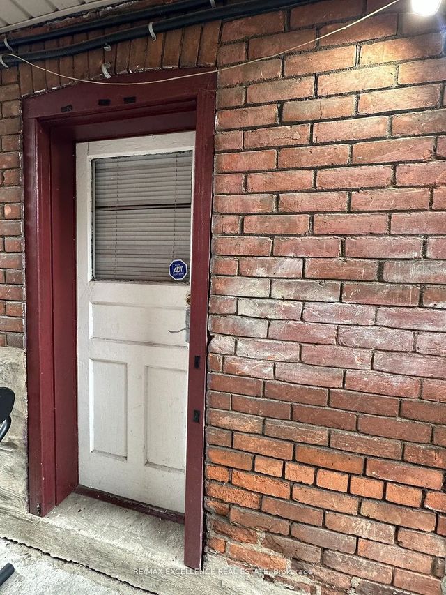 25 Barnesdale Avenue S Bsmt, Hamilton