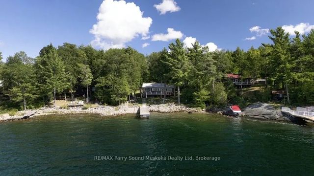 476 Oakpoint Road, First Nations