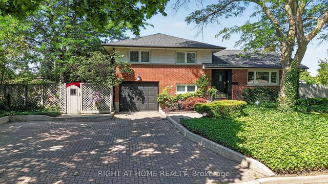 366 Burlington Crescent, London South