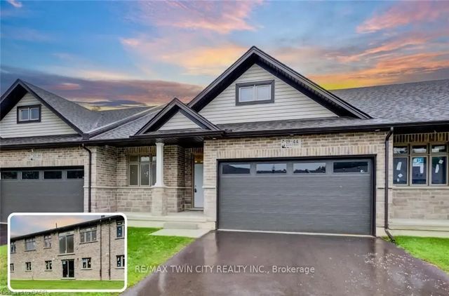 44 Main Street 19, East Zorra-Tavistock