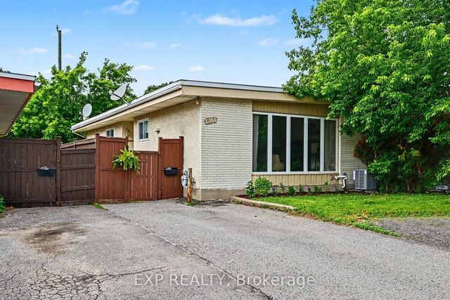 2385 Walkley Road, Elmvale Acres and Area