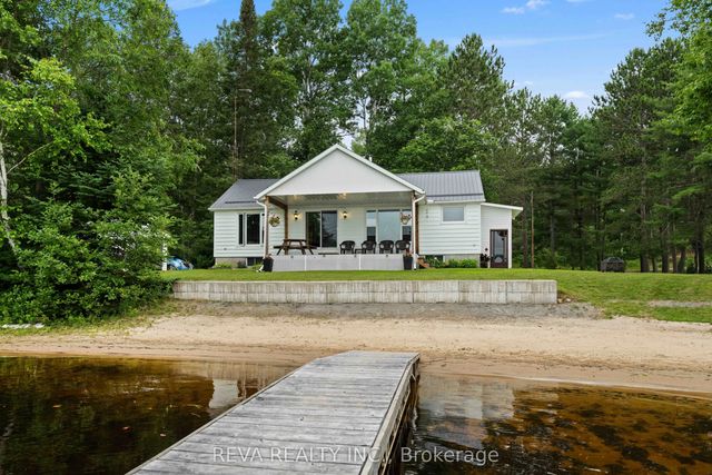 146 Centre Road, Hastings Highlands