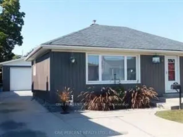 625 Tate Avenue, Hamilton