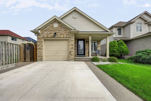 2871 Meadowgate Boulevard, London South