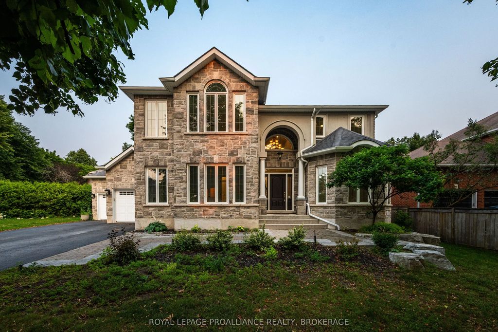 81 Kenwoods Circle, Kingston