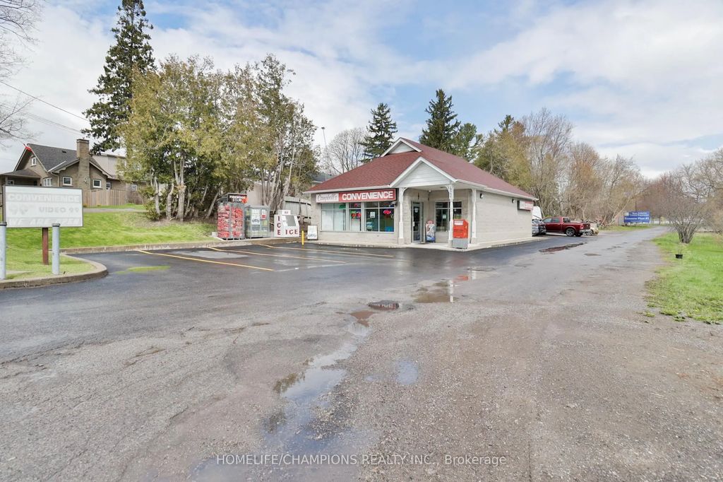 422 W King Street W, Cobourg