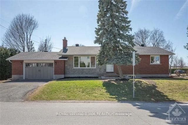 2 Indian Road, Meadowlands - Crestview and Area
