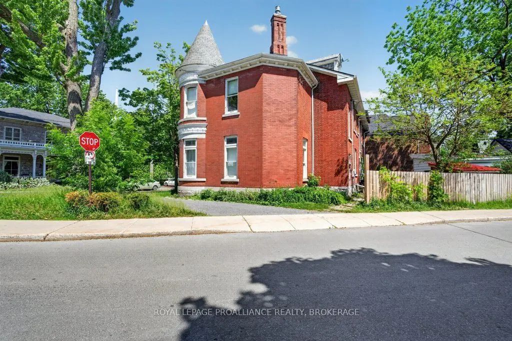 162 Earl Street, Kingston