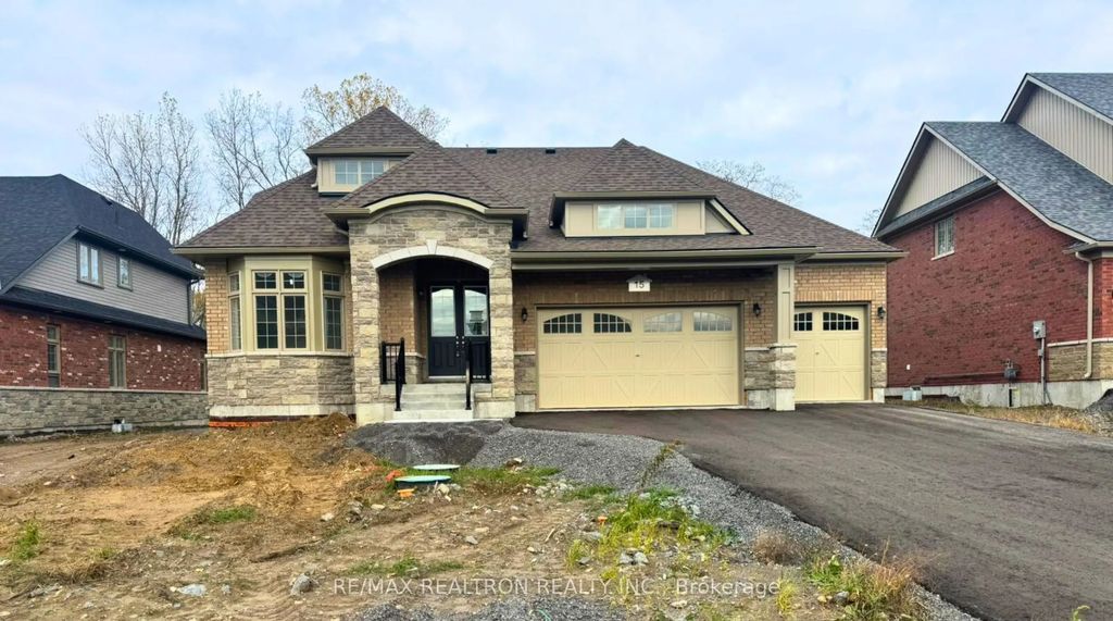 15 East Vista Terrace, Quinte West