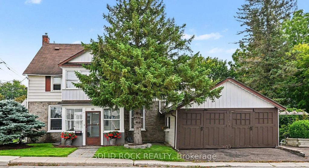 85 Renfrew Avenue W, Renfrew
