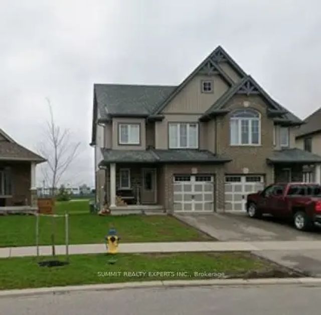 1521 Dunkirk Avenue, Woodstock