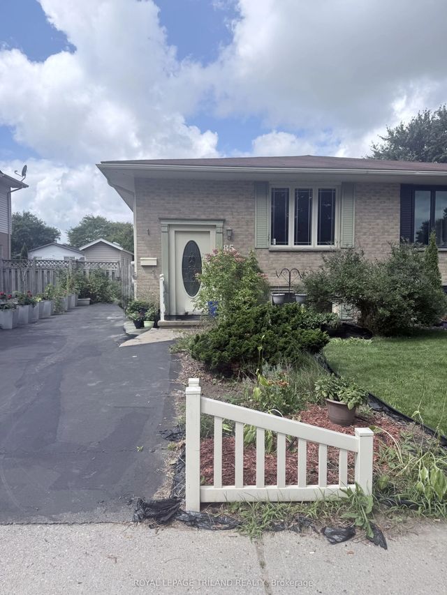 85 Bonaventure Drive, London East