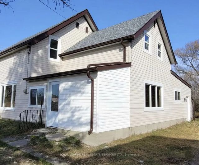 21062 Loyalist Parkway, Prince Edward County