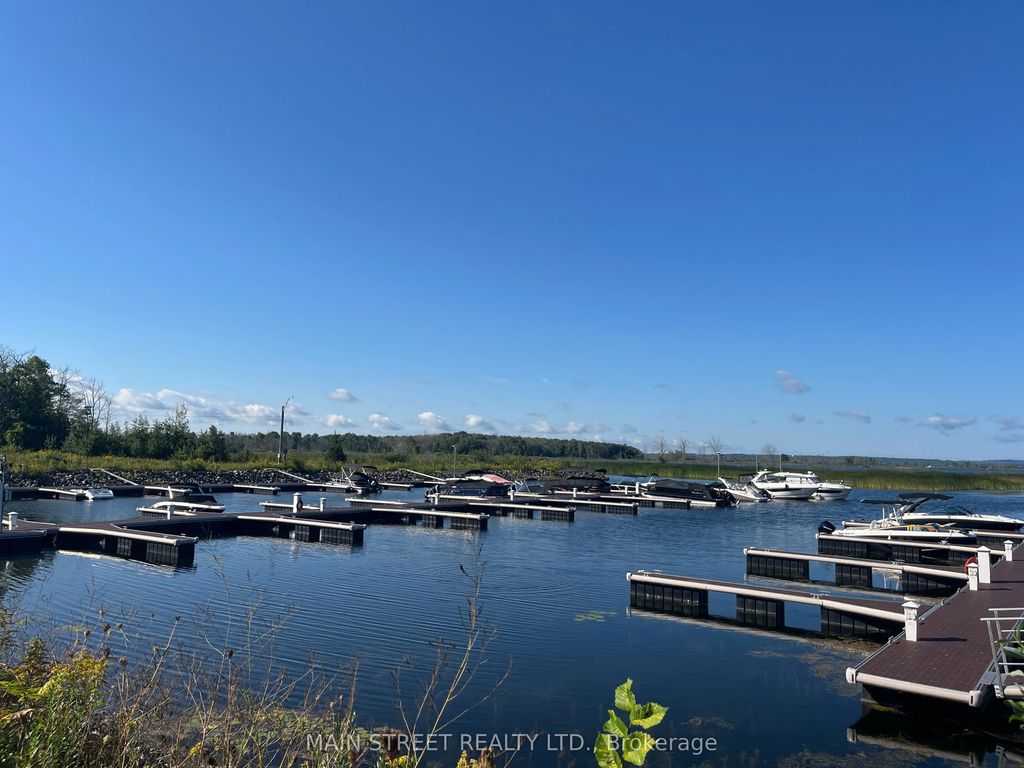93 Marina Village Drive, Georgian Bay
