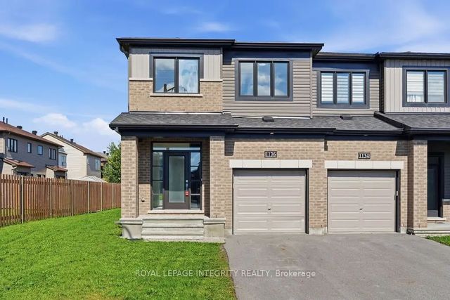 1136 Speedvale Court, Kanata