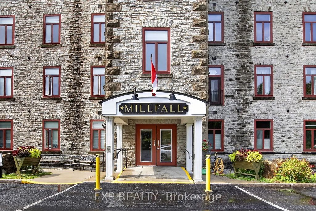 1 Rosamond Street E 405, Mississippi Mills