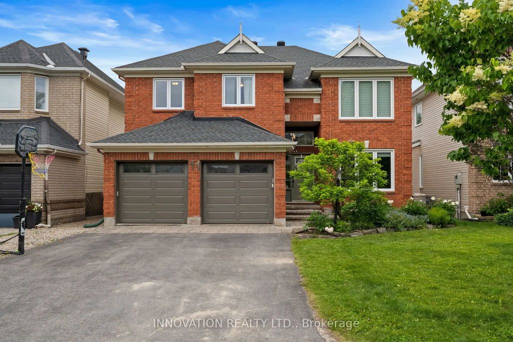 11 Bracewood Way, Barrhaven